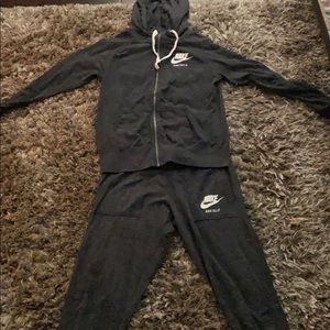 Nike Sweatsuit